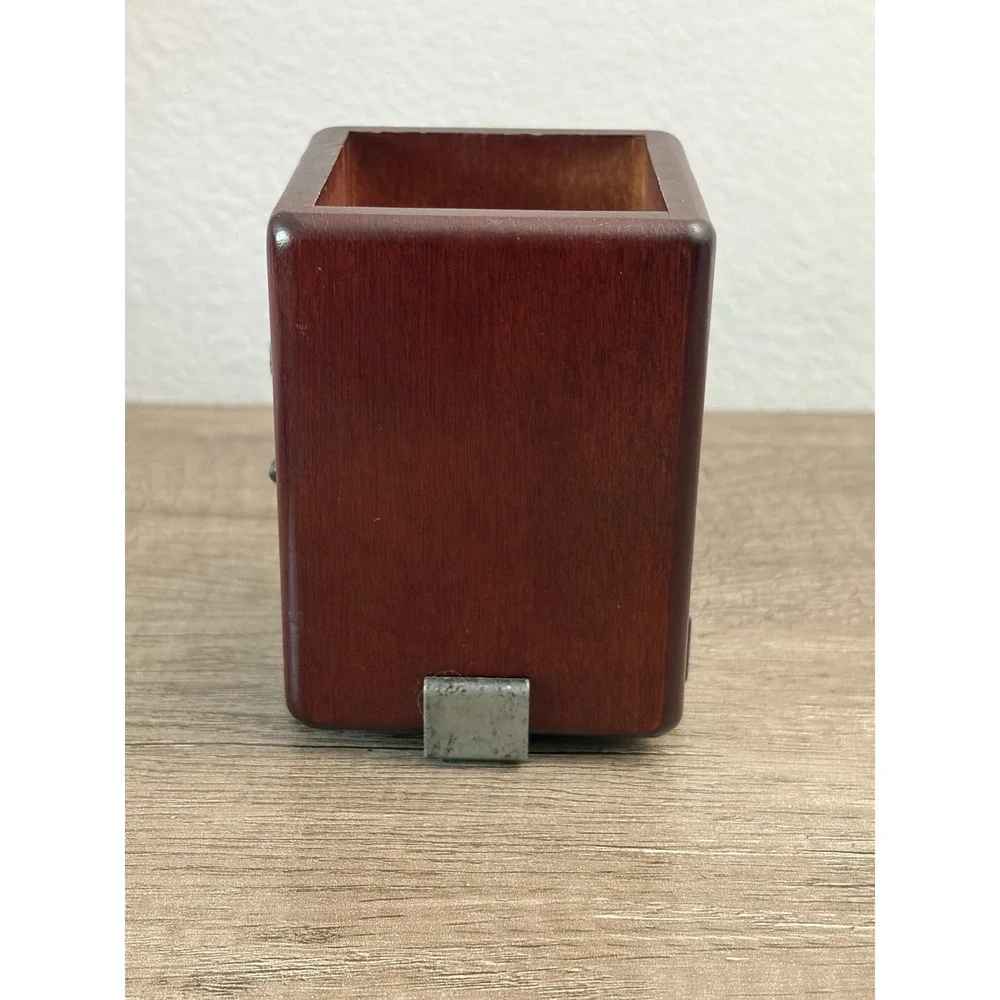 Desktop Wooden Golf Theme Pen Pencil Holder 4